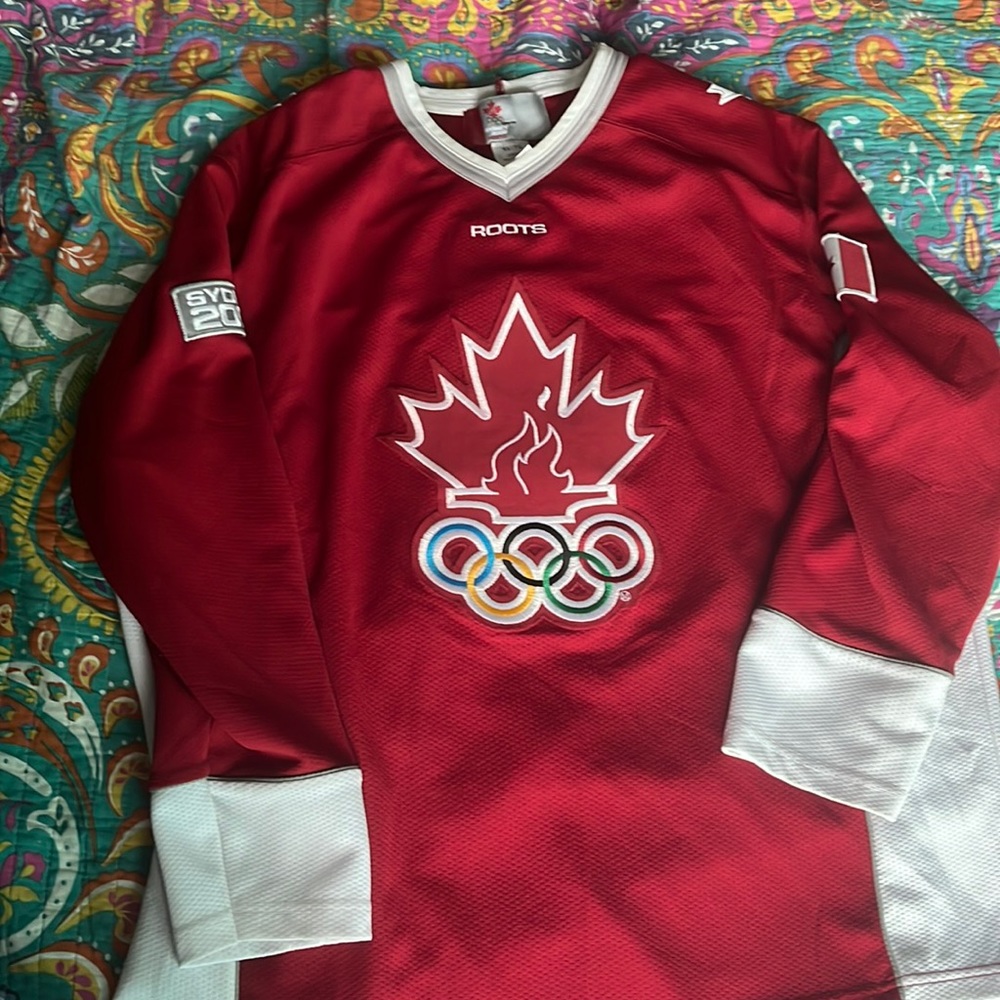 Team Canada Olympic Hockey Jersey- XL